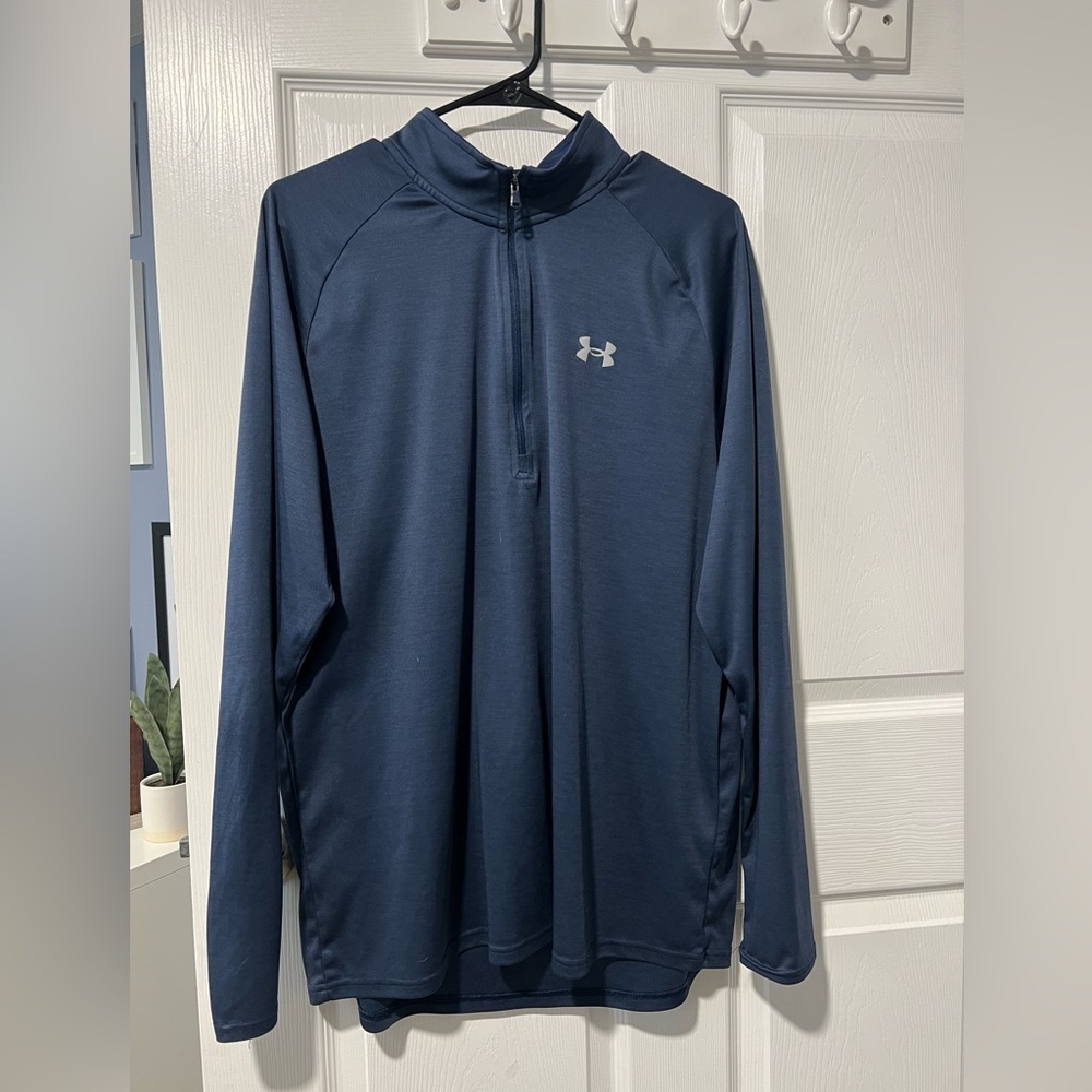 Under Armour Men’s Half Zip Pullover. XL